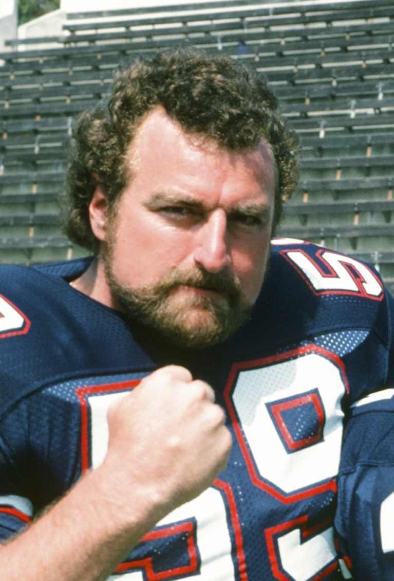 How tall is John Matuszak?